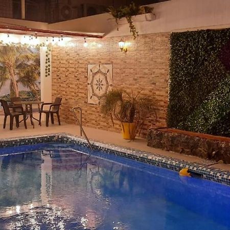 Hostal Perla Real Inn 과야킬 외부 사진