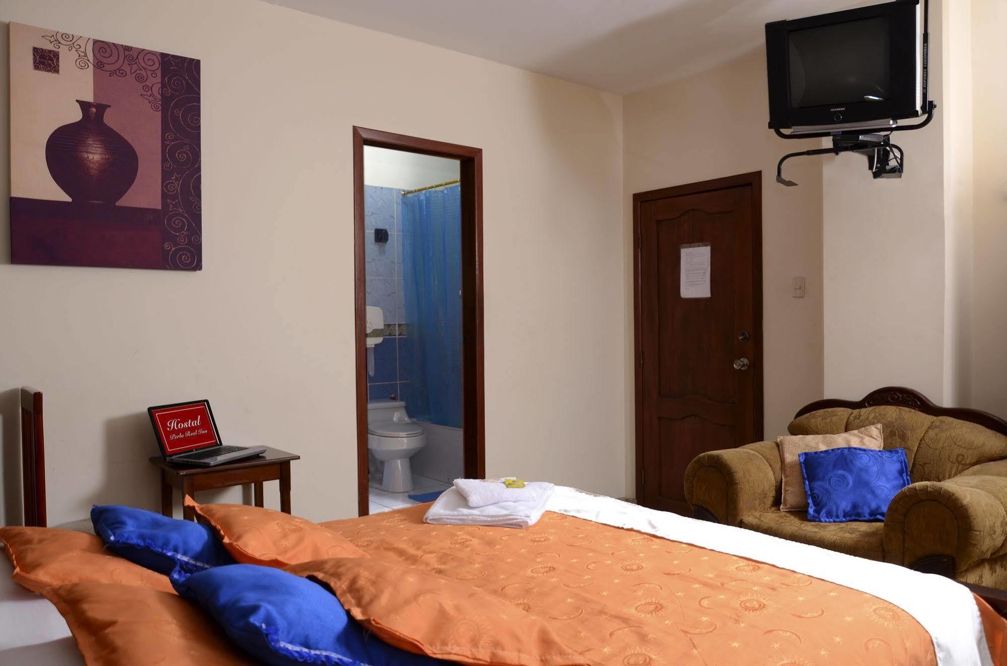 Hostal Perla Real Inn 과야킬 외부 사진