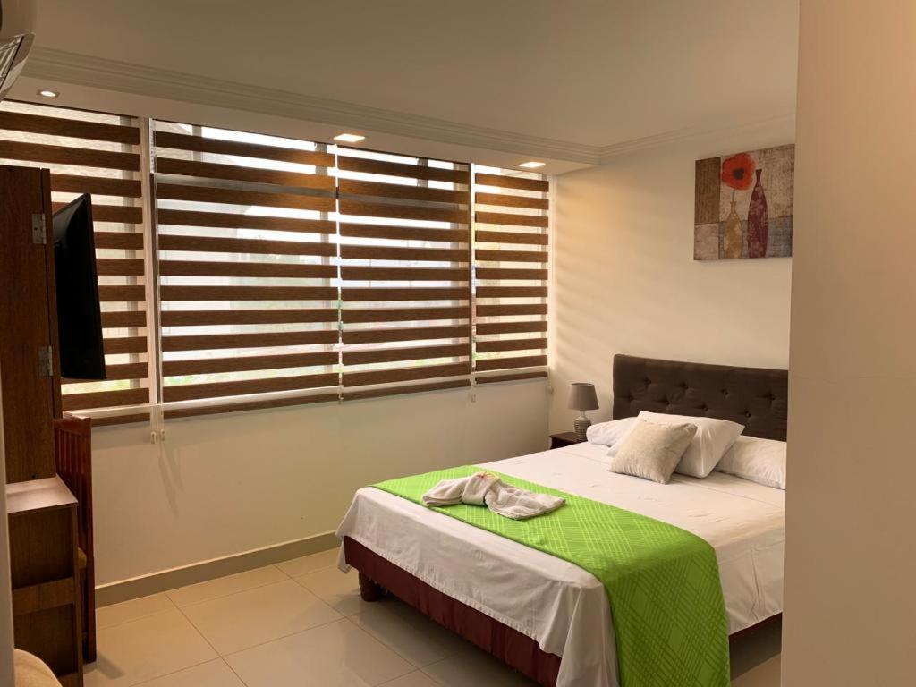 Hostal Perla Real Inn 과야킬 외부 사진